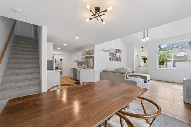7811 Hemingway Avenue S, Cottage Grove, MN 55016