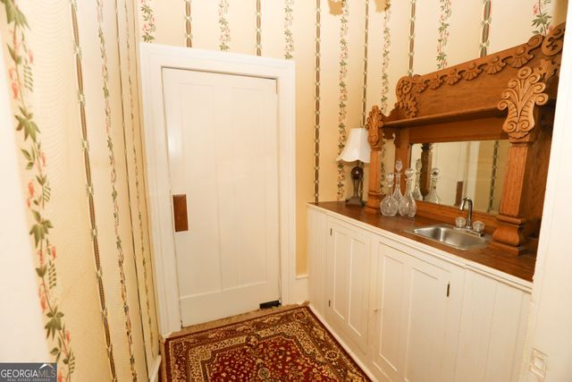 130 LaGrange Street, Newnan, GA 30263