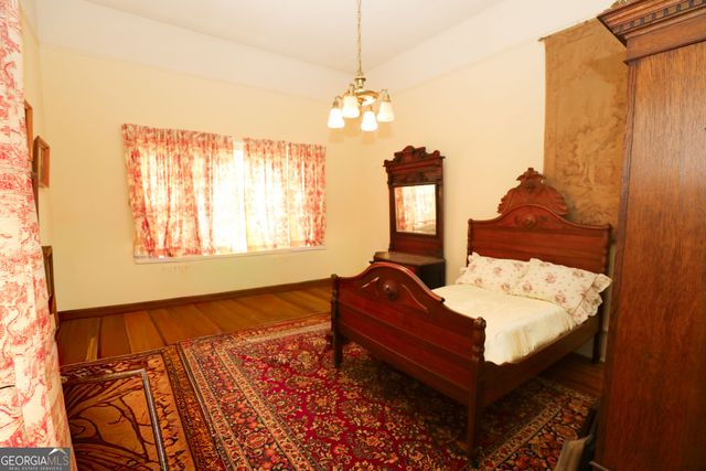 130 LaGrange Street, Newnan, GA 30263