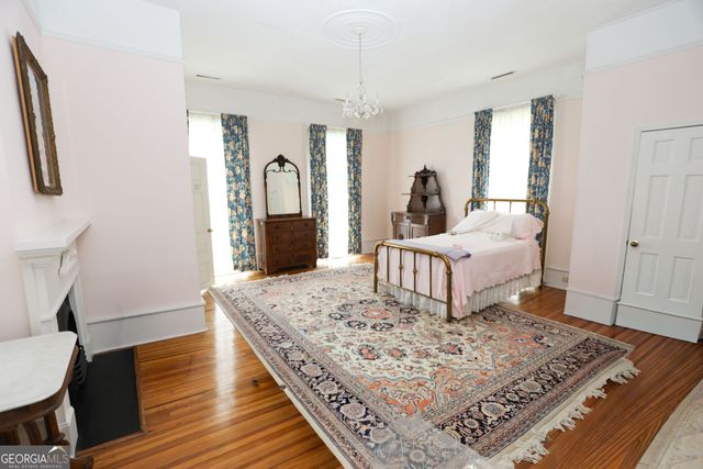 130 LaGrange Street, Newnan, GA 30263