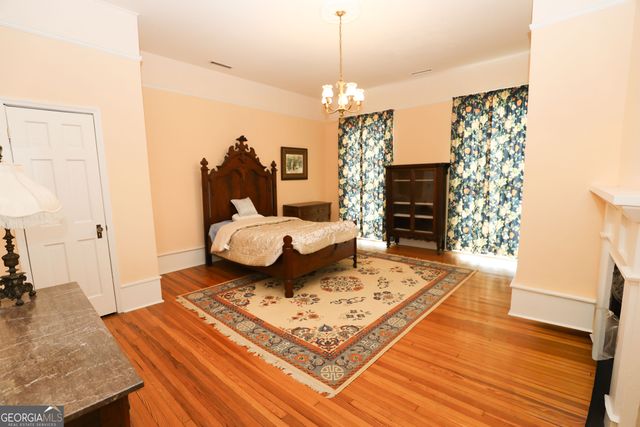 130 LaGrange Street, Newnan, GA 30263