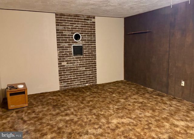 467 S PLUM ST, Mount Joy, PA 17552