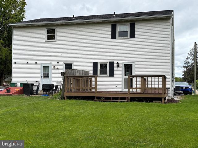 467 S PLUM ST, Mount Joy, PA 17552