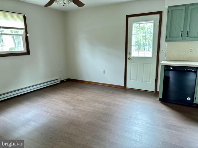 467 S PLUM ST, Mount Joy, PA 17552
