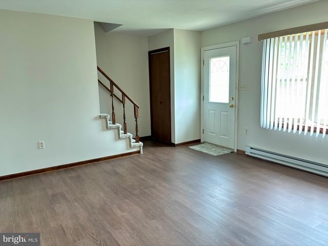 467 S PLUM ST, Mount Joy, PA 17552