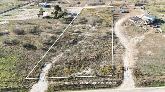 115 Spanish Oak RD, Dale, TX 78616
