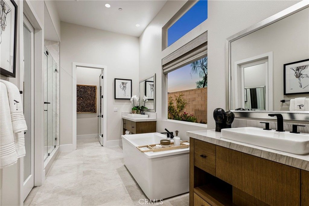 Image 8 of property listing at 75157 Radford Drive, Palm Desert, CA 92211
