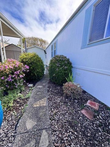 120 Creekside, Half Moon Bay, CA 94019