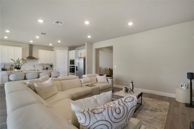 6489 NW Cloverdale Avenue, Port St. Lucie, Port St Lucie, FL 34987