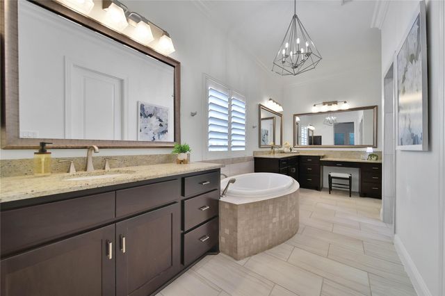 15 Corbel Point Way, The Woodlands, TX 77375