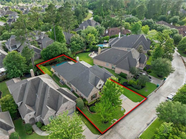 15 Corbel Point Way, The Woodlands, TX 77375