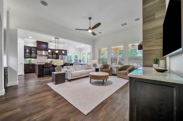 15 Corbel Point Way, The Woodlands, TX 77375