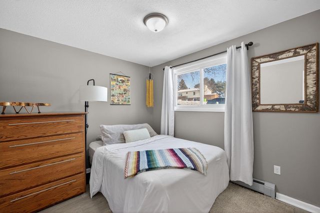 3709 Willow Heights Drive SW, Rochester, MN 55902