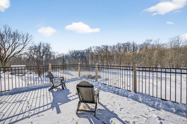 3709 Willow Heights Drive SW, Rochester, MN 55902