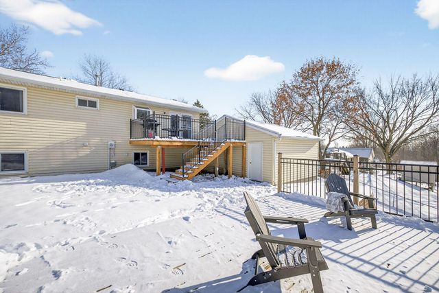 3709 Willow Heights Drive SW, Rochester, MN 55902