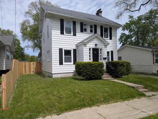1306 State Street, Saginaw, MI 48602