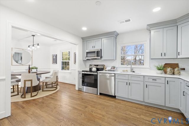 10072 Beechwood Dr, Hanover, VA 23116