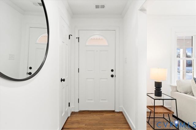 10072 Beechwood Dr, Hanover, VA 23116