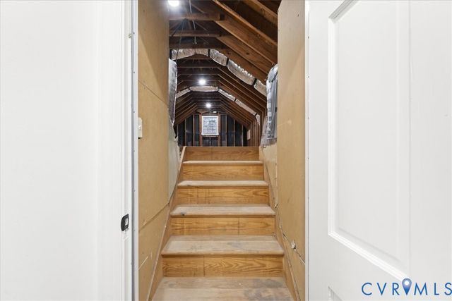 10072 Beechwood Dr, Hanover, VA 23116