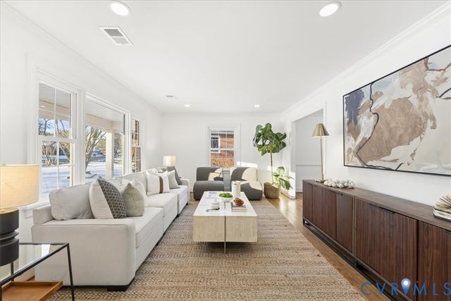 10072 Beechwood Dr, Hanover, VA 23116