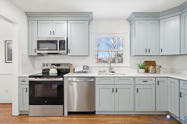 10072 Beechwood Dr, Hanover, VA 23116