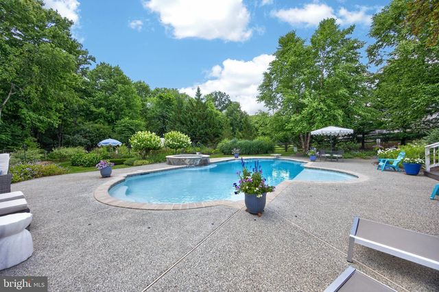 51 RAMBLEWOOD DR, Glenmoore, PA 19343