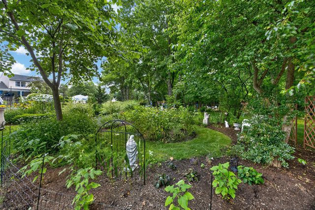 51 RAMBLEWOOD DR, Glenmoore, PA 19343