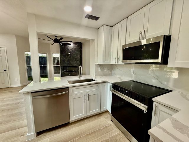 5757 Martel Avenue B06, Dallas, TX 75206