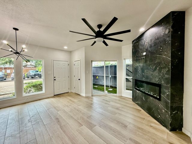 5757 Martel Avenue B06, Dallas, TX 75206