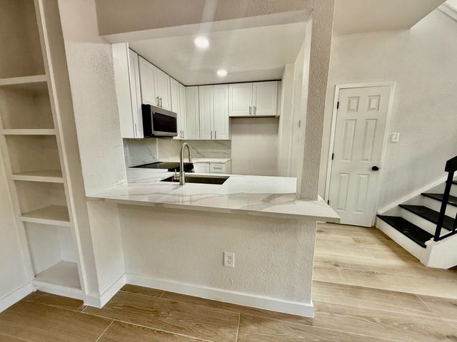 5757 Martel Avenue B06, Dallas, TX 75206