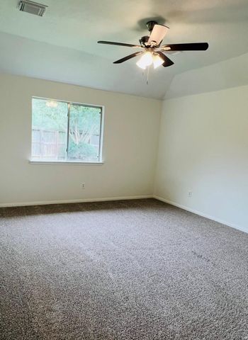 6010 Forest Plaza Court, Houston, TX 77066