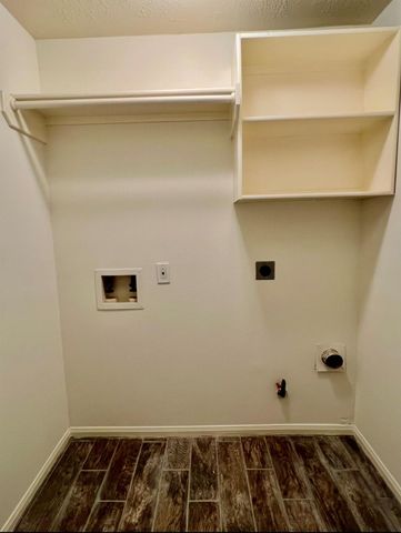 6010 Forest Plaza Court, Houston, TX 77066