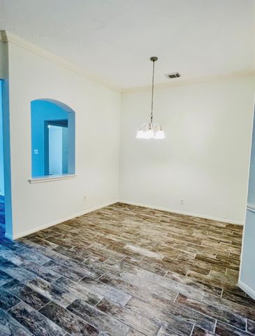 6010 Forest Plaza Court, Houston, TX 77066