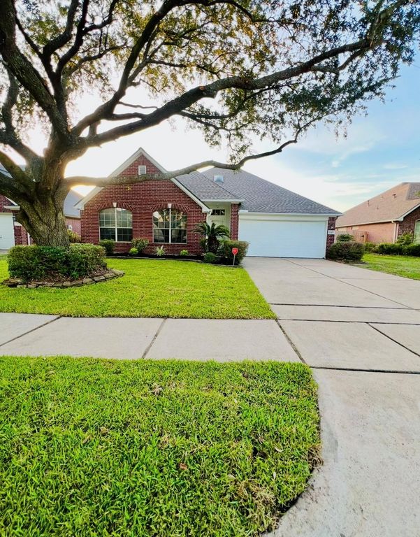 6010 Forest Plaza Court, Houston, TX 77066