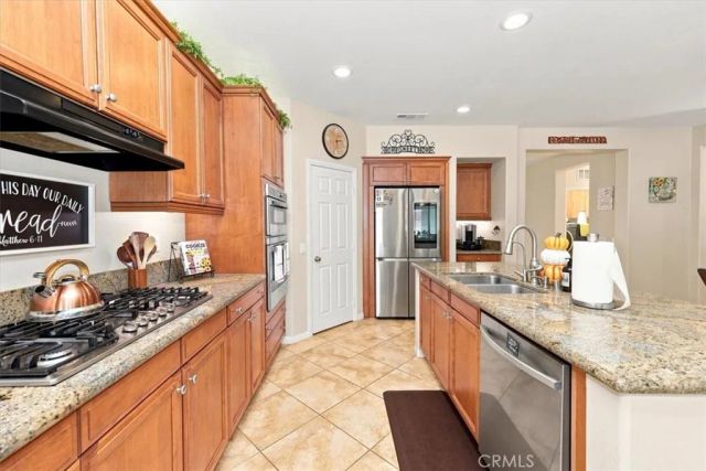 25241 Pacific Crest, Corona, CA 92883