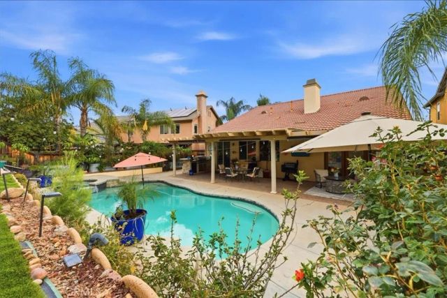 25241 Pacific Crest, Corona, CA 92883