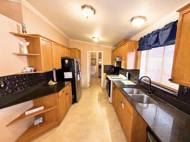 4 Bueno Suerte, Belen, NM 87002