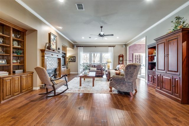 1838 Plum Creek Drive, Midlothian, TX 76065