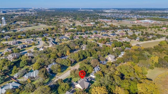 1838 Plum Creek Drive, Midlothian, TX 76065