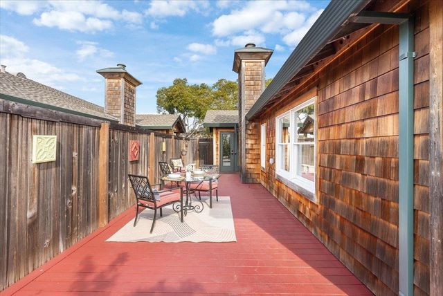 631 Centre Ct, Alameda, CA 94502