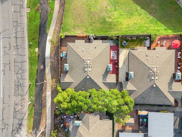 631 Centre Ct, Alameda, CA 94502