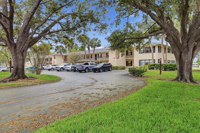 7130 FAIRWAY BEND LANE 291, Sarasota, FL 34243