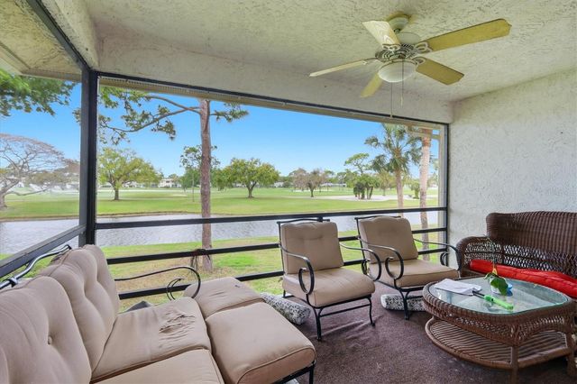 7130 FAIRWAY BEND LANE 291, Sarasota, FL 34243