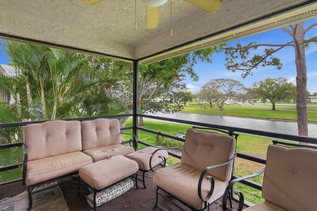 7130 FAIRWAY BEND LANE 291, Sarasota, FL 34243