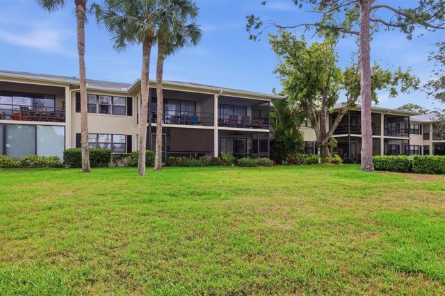 7130 FAIRWAY BEND LANE 291, Sarasota, FL 34243