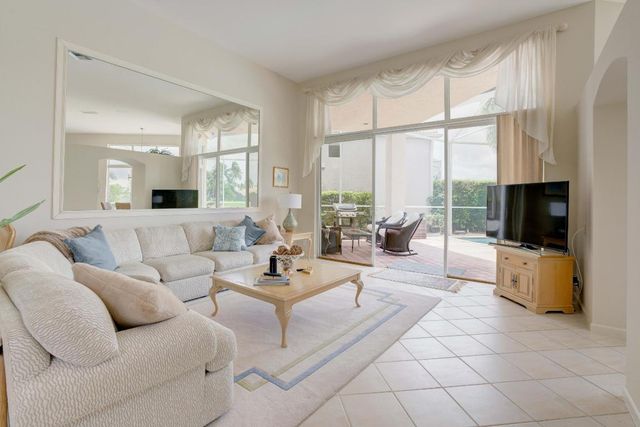 126 Sunset Bay Drive, Palm Beach Gardens, FL 33418