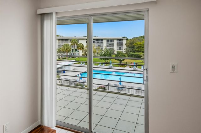 2505 Antigua Terrace D-4, Coconut Creek, FL 33066