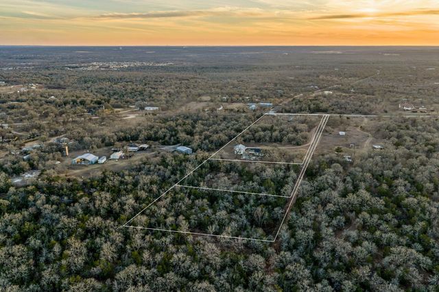 510 Thousand Oaks DR, Cedar Creek, TX 78612