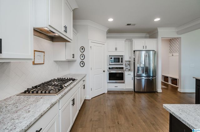 881 STONECREST COURT, Vestavia Hills, AL 35242