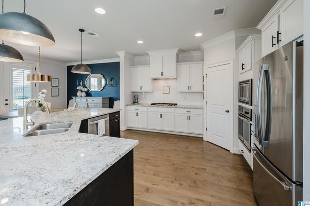 881 STONECREST COURT, Vestavia Hills, AL 35242